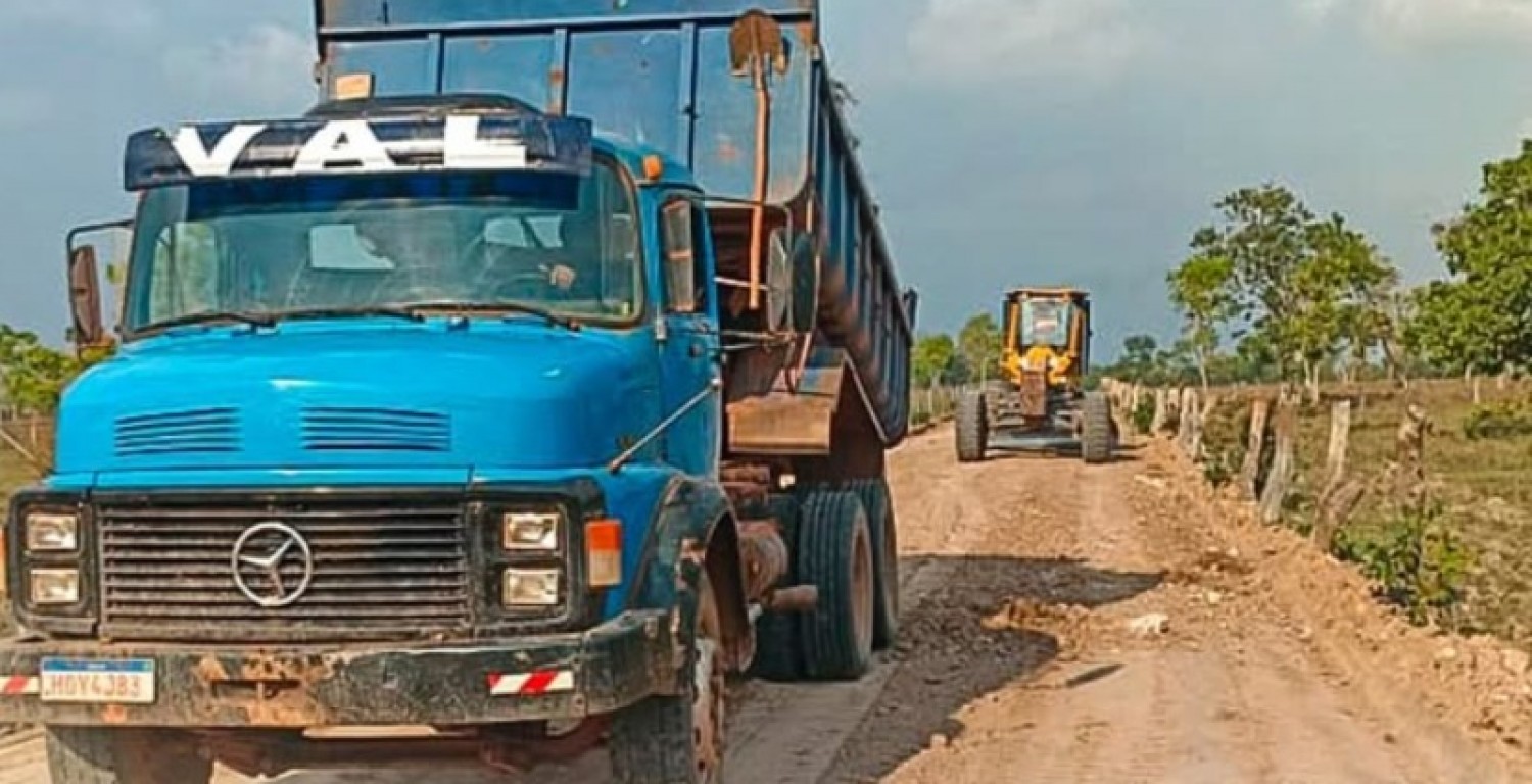Municpio intensifica servio de recuperao de estradas vicinais